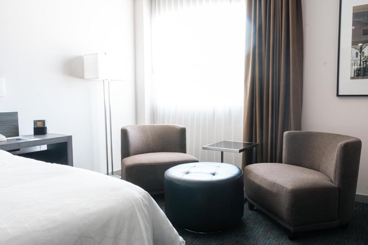 Holiday Inn Express Hotel & Suites Hermosillo By Ihg Buitenkant foto