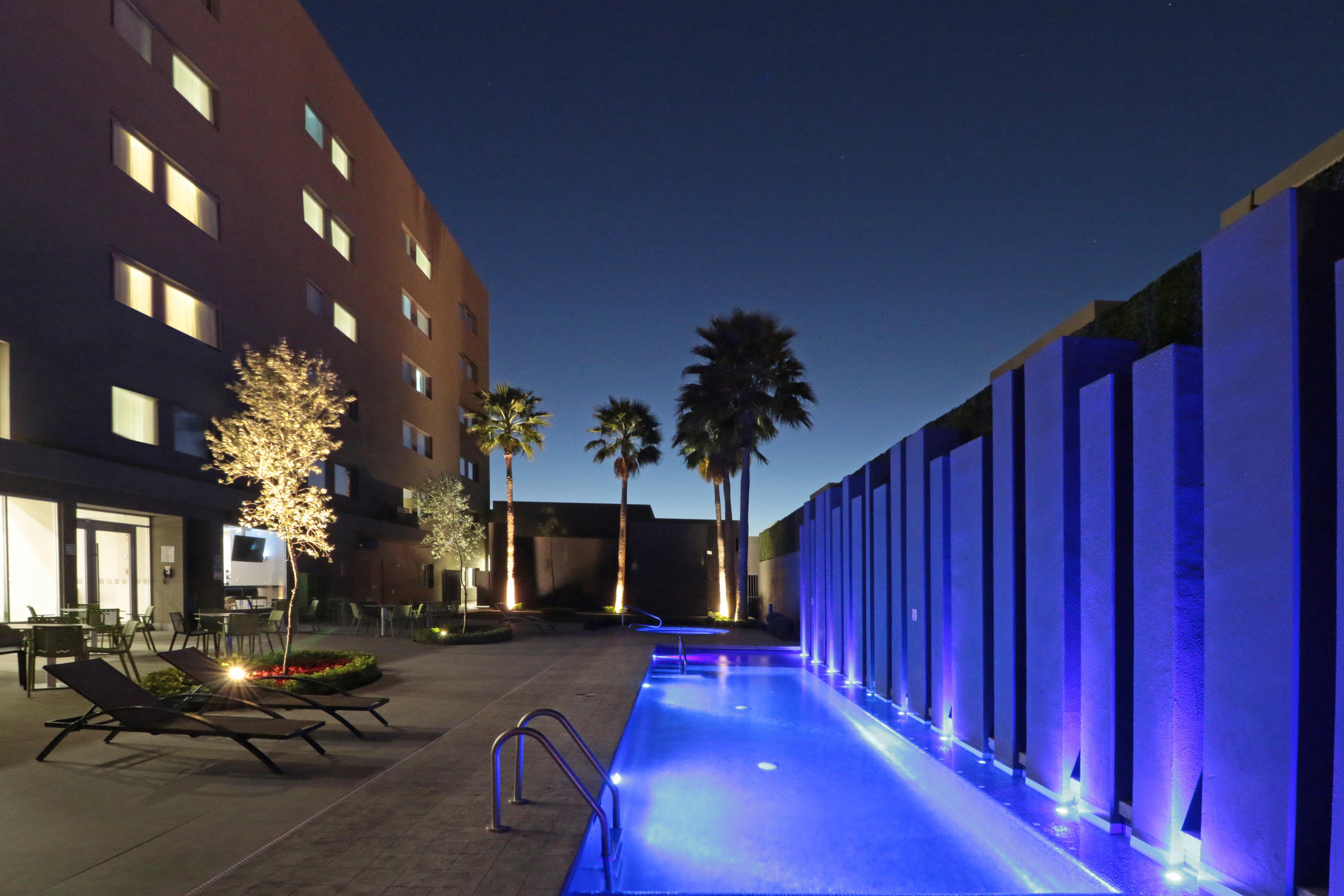 Holiday Inn Express Hotel & Suites Hermosillo By Ihg Buitenkant foto
